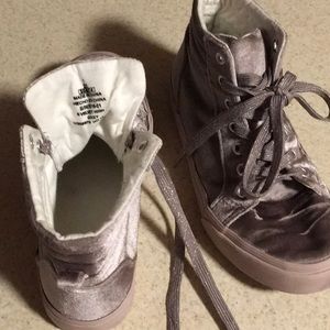 Velvet high tops purple/grey kids sz 1